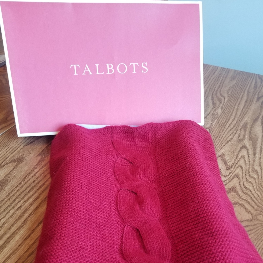 NWT Talbot's Red Sweater Scarf Wrap